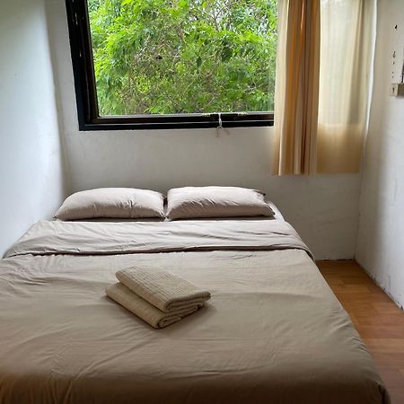 Budget Room Koh Phangan Pier With Ac Екстериор снимка