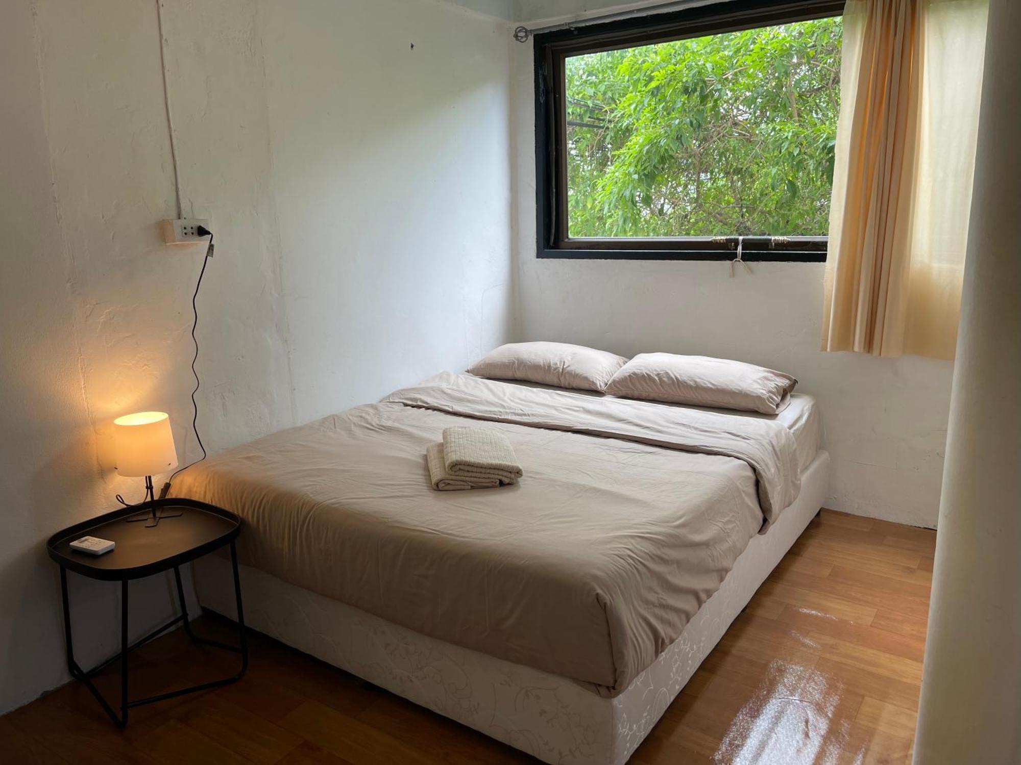Budget Room Koh Phangan Pier With Ac Екстериор снимка